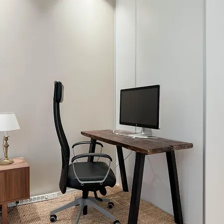 Modern 2br Downtown, Private Sauna, Workspace Apartamento Helsínquia