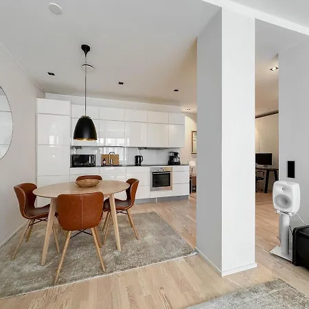 아파트 Modern 2br Downtown, Private Sauna, Workspace 헬싱키