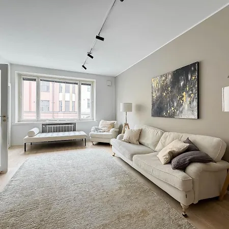 아파트 Modern 2br Downtown, Private Sauna, Workspace 헬싱키
