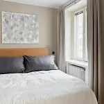 Apartment Modern 2br Downtown, Private Sauna, Workspace