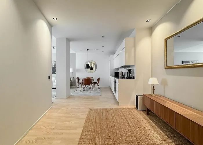 Modern 2br Downtown, Private Sauna, Workspace הלסינקי