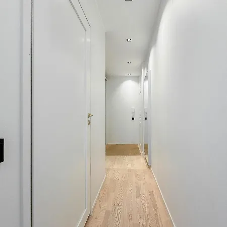 Modern 2br Downtown, Private Sauna, Workspace Apartman Helsinki