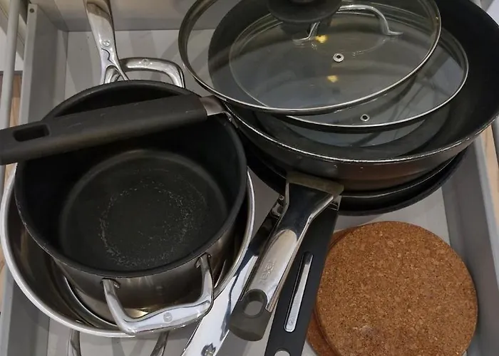 Modern 2br Downtown, Private Sauna, Workspace * Helsinki